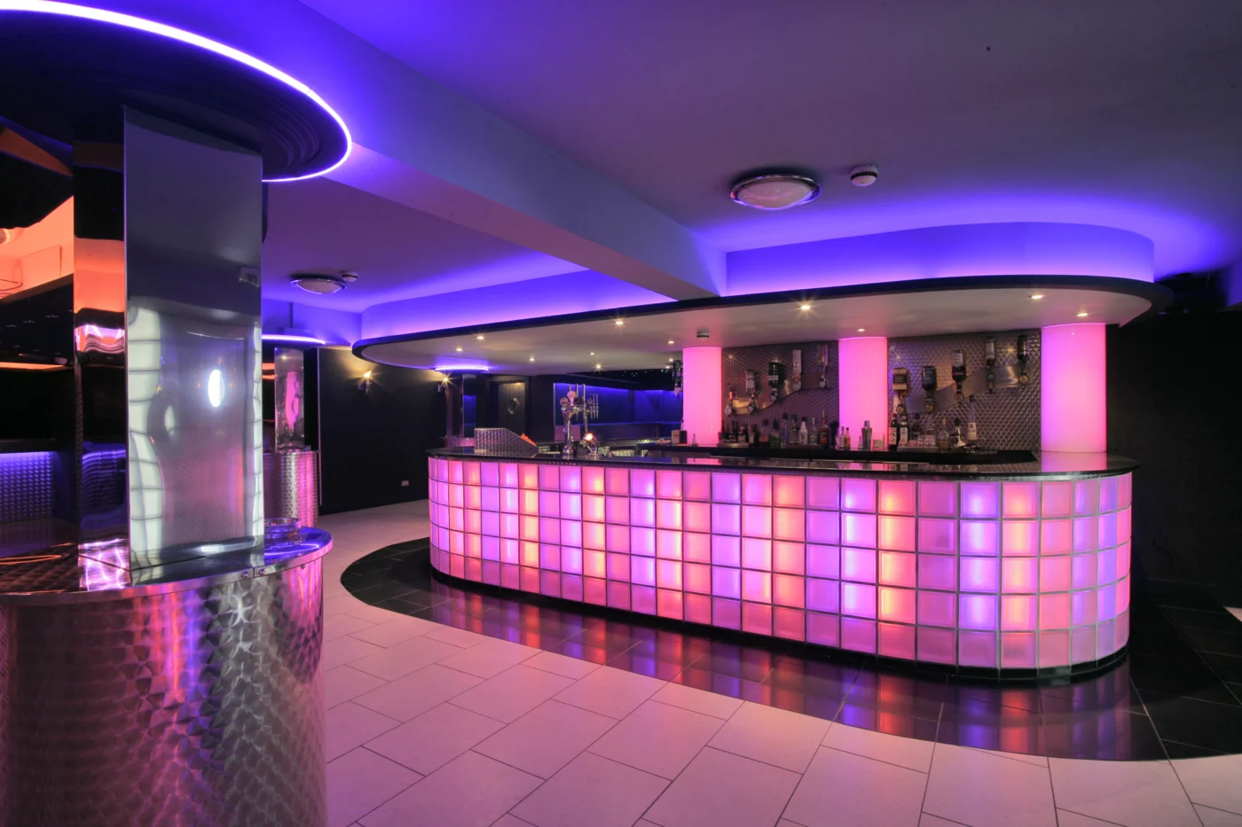Immersive Bar Lighting