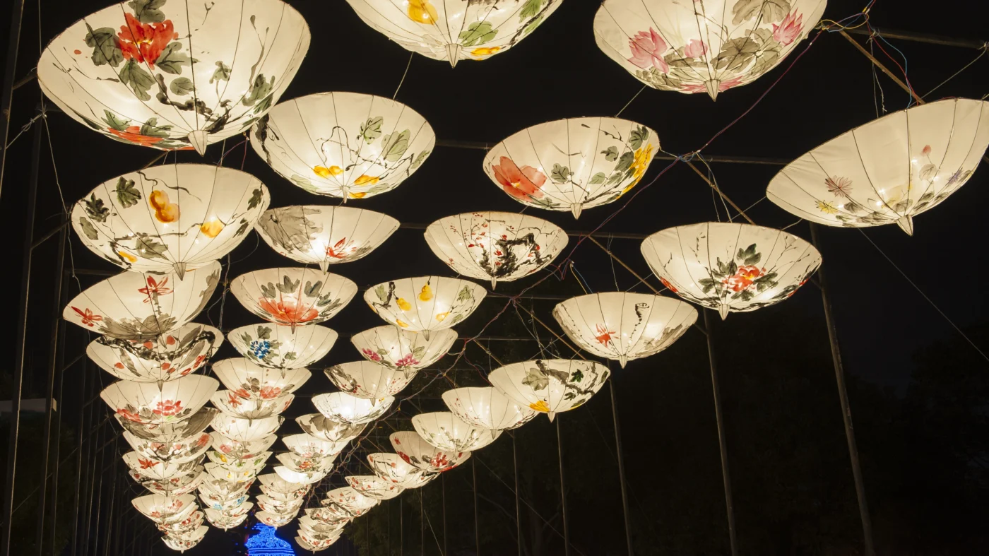 Illuminated Lantern Installation