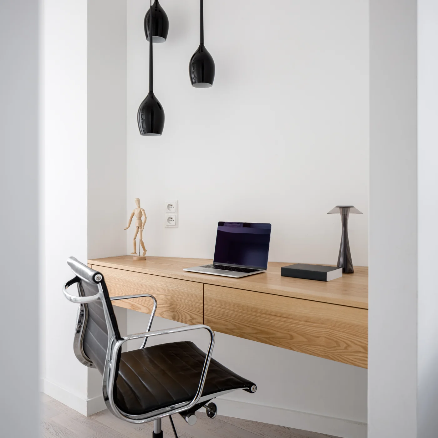 Minimalist Home Office Lighting