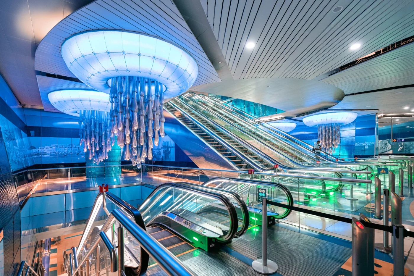 BurJuman Metro Glow